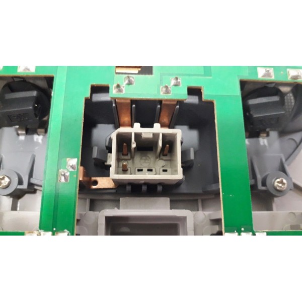 Luz Cortesia Do Teto Central Chery Cielo 1.6 - 2010