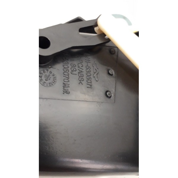 Difusor De Ar Lado Esquerdo Chery Cielo 1.6 - 2010-usado