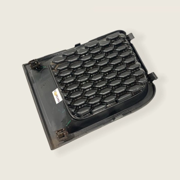 Grade Farol De Milha Direito Jeep Renegade 2016 (690) Preto Direito