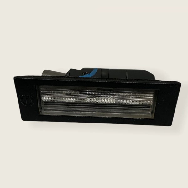 Luz De Placa Traseira Jeep Renegade 2016 (692)