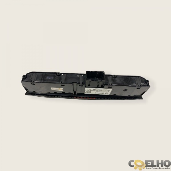 Botão Pisca Alerta Original Fiat Mobi Like 17/18 (1053) Preto