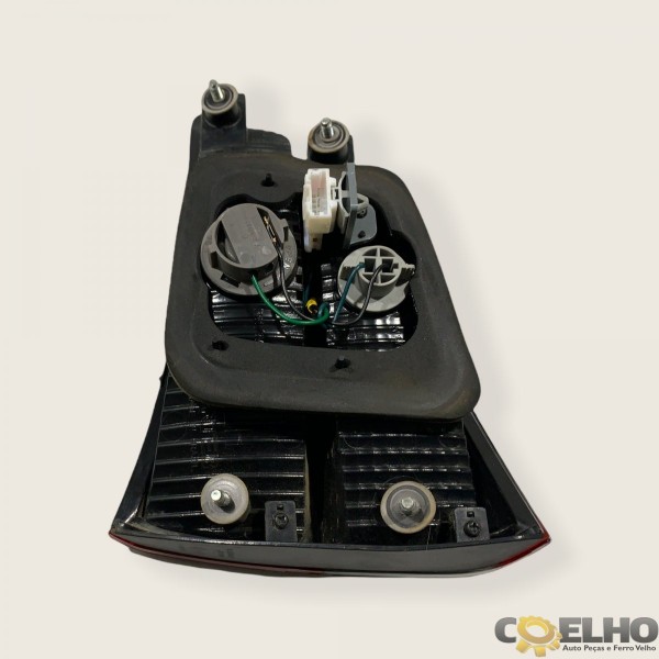 Lanterna Traseira Esquerda Hb20 1.0 3cc 2019 (1134) Esquerdo Vermelho