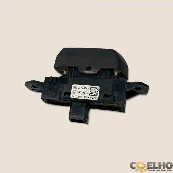 Botão Trava Das Portas Spin Ltz 2017 (1919)