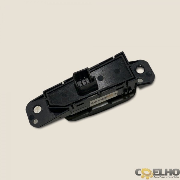 Botão Trava Das Portas Spin Ltz 2017 (1919)