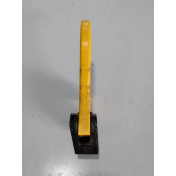 Maçaneta Puxador Capô Uno 2017