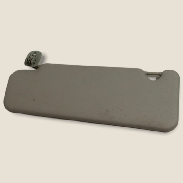 Quebra Sol Direito Renault Sandero 2013/2014 (g)