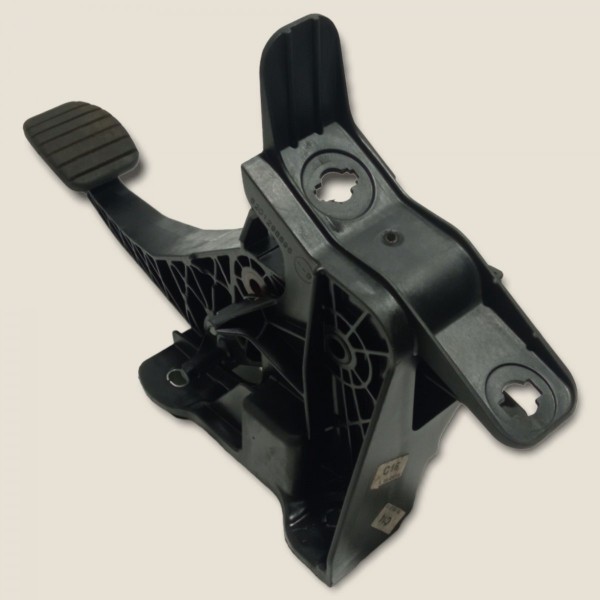 Pedal Embreagem Renault Duster 2017/2018 (g)