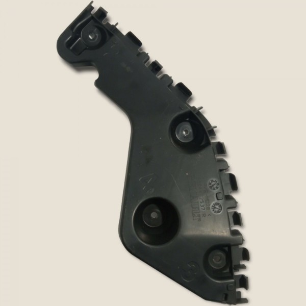 Guia Parachoque Traseiro Direito Renault Duster 2018 (g)