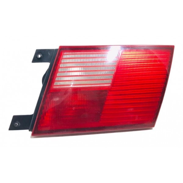 Lanterna Tampa Traseira Direita Vw Santana 1998/2006