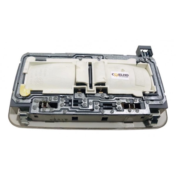 Luz De Teto Cortesia Central Fiat Grand Siena 2013-usado