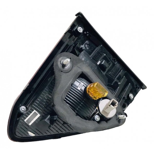 Lanterna Tampa Traseira Lado Esquerdo Vw Fox 2015/2019
