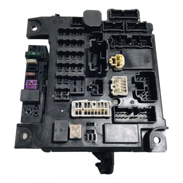 Caixa De Fusível Outlander 3.0 V6 Ano 2010