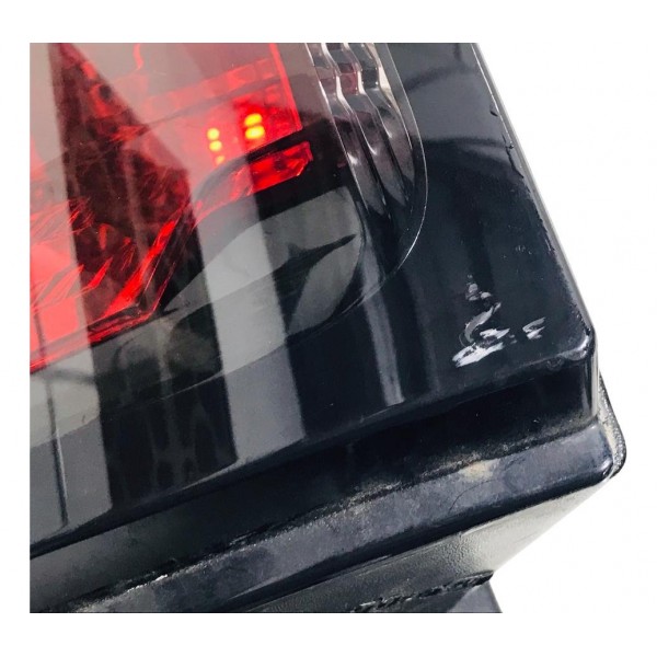 Lanterna Traseira Esquerda Citroën Aircross 2017 Com Detalhe