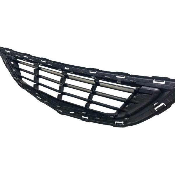 Grade Parachoque Com Friso Cromado Chevrolet Onix 2013