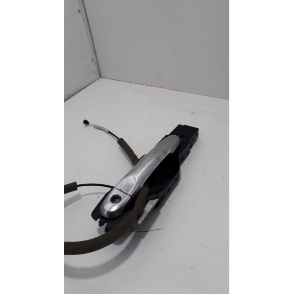 Maçaneta Porta Dianteira Esquerda Nissan Versa 2012-usado