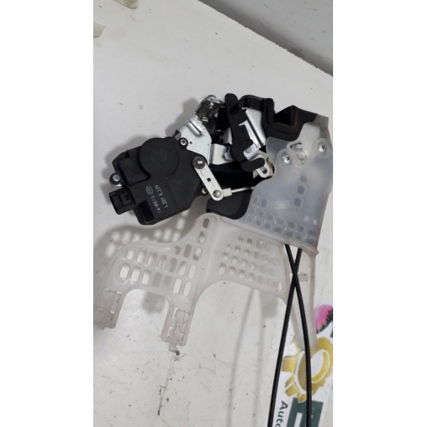 Fechadura Porta Traseira Esquerda Hyundai Tucson 2.0  2012