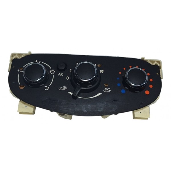 Comando Ar Cond. Renault Logan Sandero 2015-2019 Detalhe
