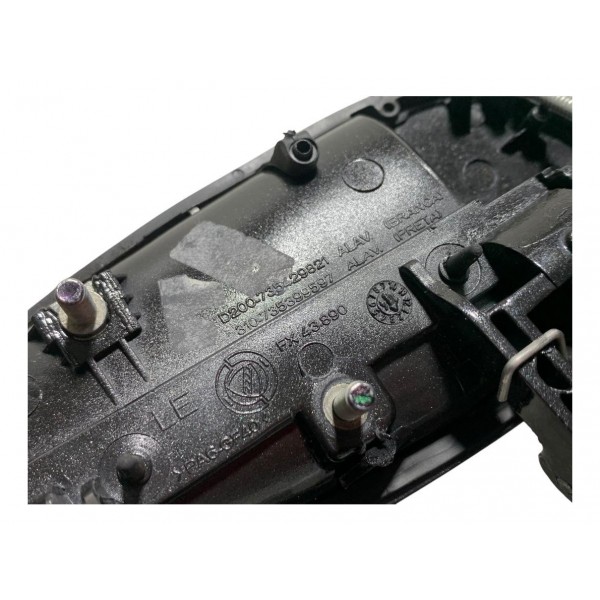 Maçaneta Externa Traseira Esquerda Fiat Punto 1.8 2015