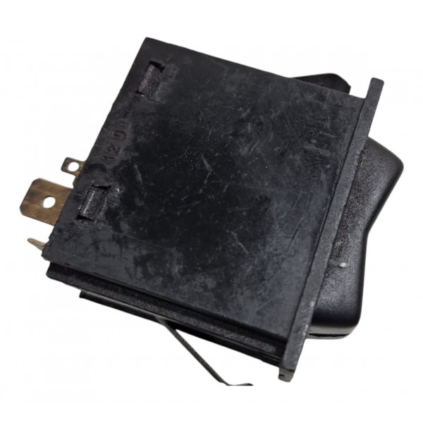 Interruptor Botão Neblina Vw Gol Parati 1985-96 - Detalhe