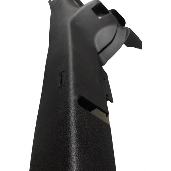 Moldura Coluna Onix Traseira Esquerda Orig 52046609