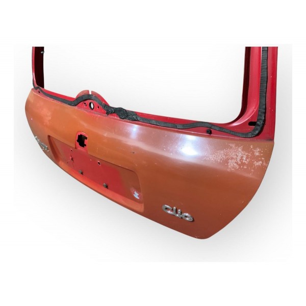 Tampa Traseira Renault Clio 2001 Com Detalhes
