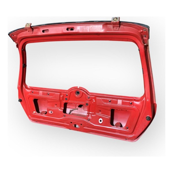 Tampa Traseira Renault Clio 2001 Com Detalhes