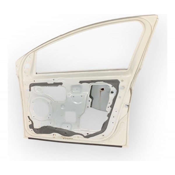Porta Dianteira Direita Fiat Bravo 2013 Com Detalhes Porta Dianteira Direita Fiat Bravo 2013 Com Detalhes