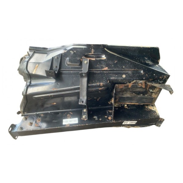 Paralama Interno Dianteiro Direito F1000 F4000 1997/1998