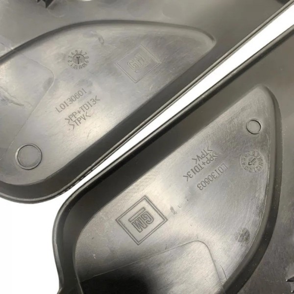 Par Acabamento Banco Dianteiro Ld Le Gm Captiva 2.4 2008/12